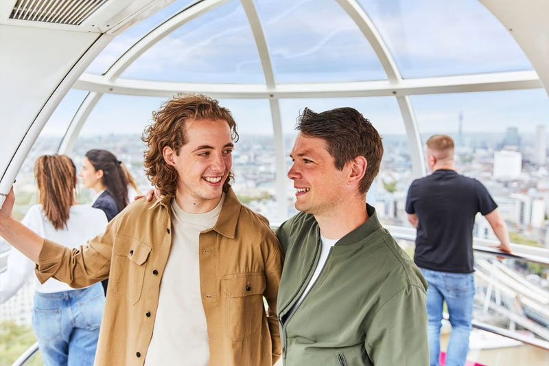 London Eye, Three Course Meal and Cocktails at The Swan