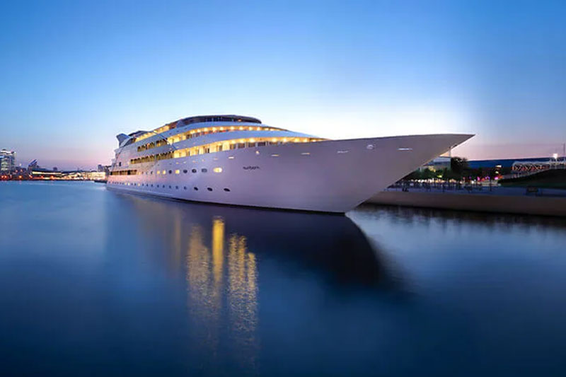 Executive Yacht Overnight Stay with Dinner and Wine on the Sunborn Executive Yacht Overnight Stay with Dinner and Wine on the Sunborn