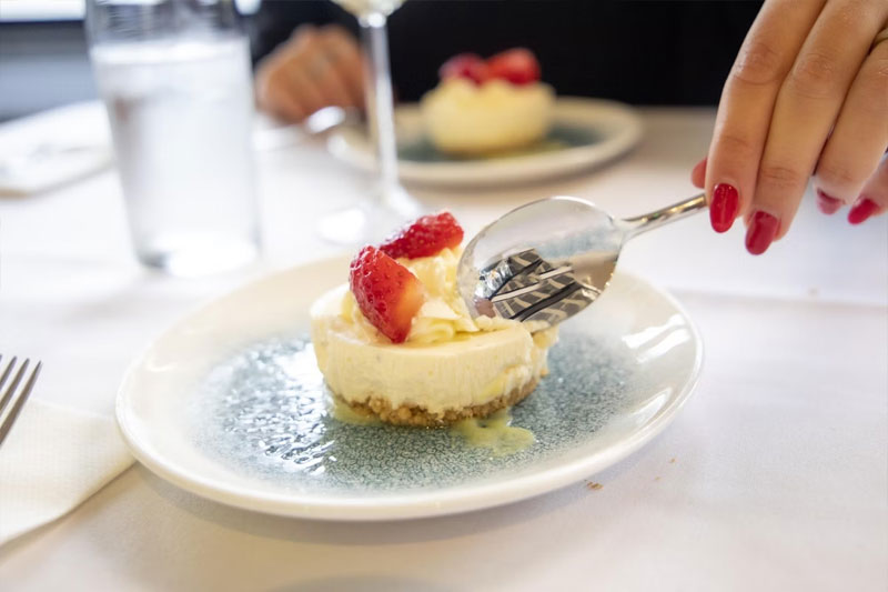 Thames Lunch Cruise for Two