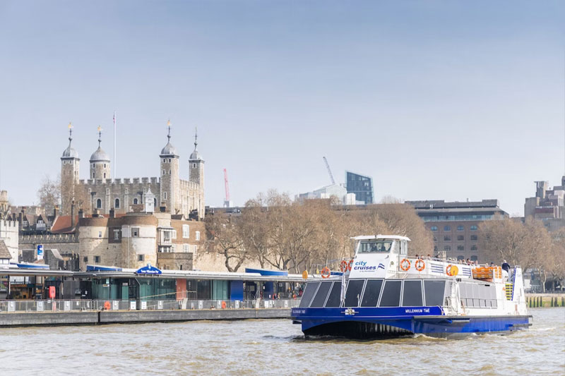 Visit to The Tower of London and Thames Sightseeing River Cruise